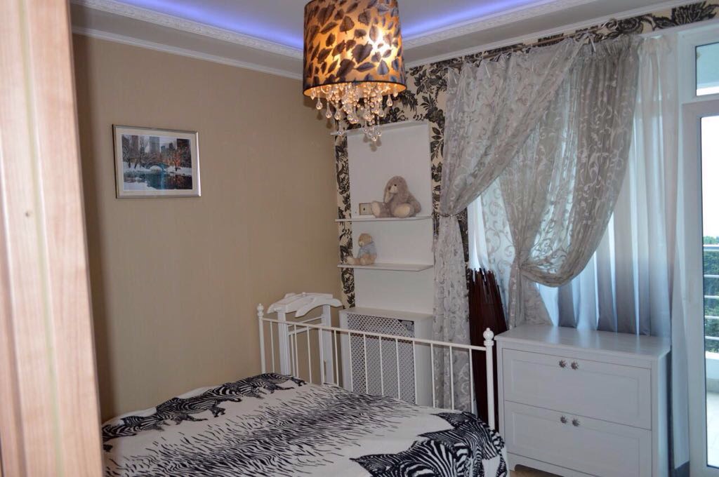 Продам - Квартира с ремонтом -Первомайская - цена: 13500000