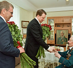 Глава Сочи Алексей Копайгородский поздравил ветерана Великой Отечественной войны Павла Сюткина с Днем Победы