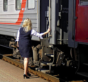 В поезде «Адлер-Иркутск» дебошир плеснул в лицо проводнику кипятком