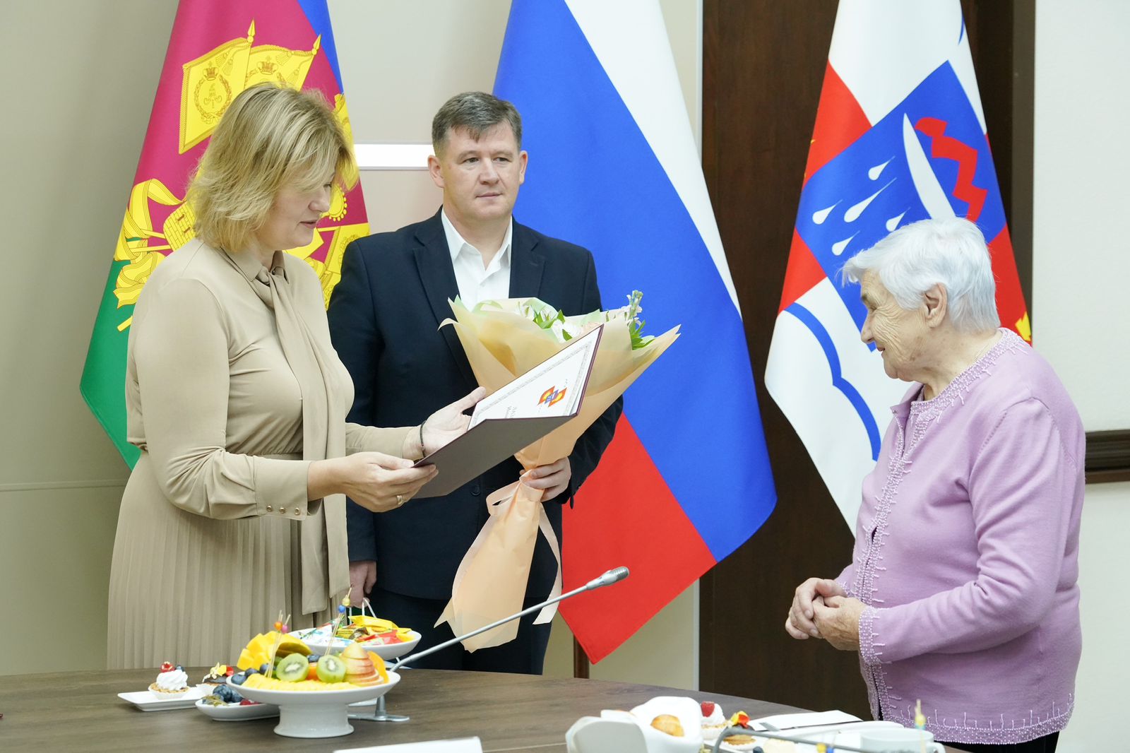 В Сочи началось празднование Дня матери | 26.11.2023 | Сочи - БезФормата