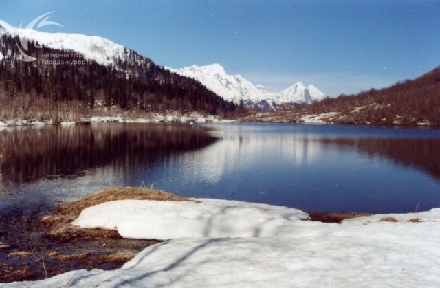 Озеро Кардывач зимой