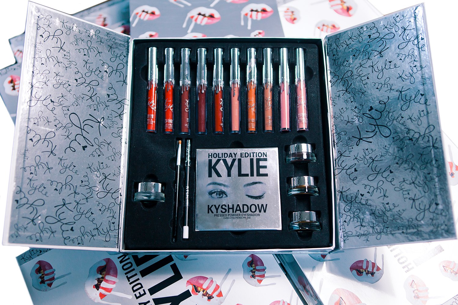 Holiday edition. Holiday Box Kalie огромный набор. Holiday Edition Kylie.