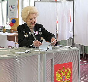 В Сочи на выборах Президента Российской Федерации проголосовала Заслуженный учитель России, ветеран Великой Отечественной войны Вера Шибалова