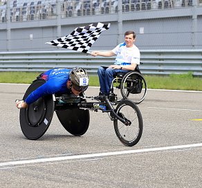 В Сириусе завершился полумарафон на спортивных колясках