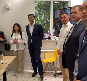 Международная делегация саммита Евразийского экономического союза посетила сочинский муниципальный коворкинг-центр 