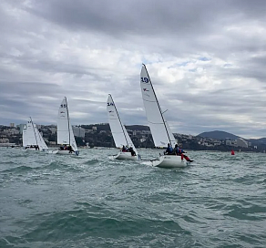 В Сочи стартовал 4-й этап международной серии регат