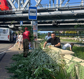 В рамках общегородского субботника расчищено русло реки Сочи