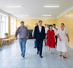 Глава Сочи Алексей Копайгородский проверил подготовку школ Лазаревского района к новому учебному году