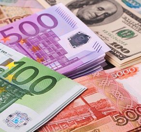 Евро за 80: рублю предсказали непрерывное падение