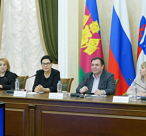 В Сочи Александр Брод принял участие в заседании круглого стола по подготовке к выборам Президента РФ 