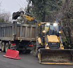 В Сочи в ремонте Сухумского шоссе задействовано 15 единиц техники