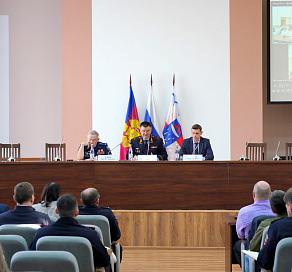 В Сочи состоялось планерное совещание с руководителями управляющих компаний по вопросам взаимодействия с правоохранительными органами