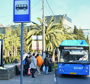 В Сочи на маршруты общественного транспорта вышли 26 новых автобусов на метане