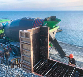 Капитальные работы на оползневом участке в Хостинском районе Сочи планируется завершить до конца года