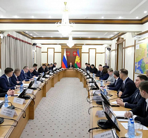 Глава Сочи Андрей Прошунин принял участие в совещании по подготовке кадров для экономики региона