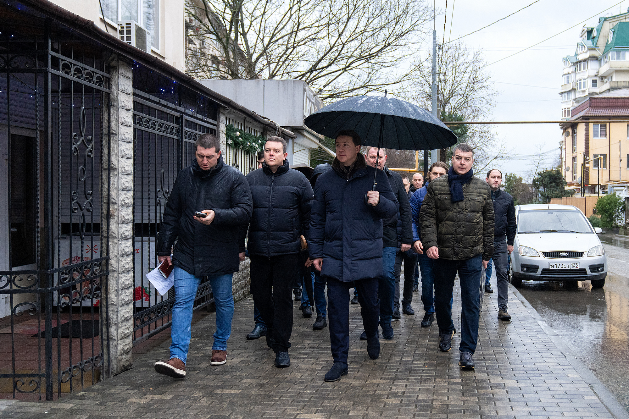 Глава Сочи Алексей Копайгородский провел утренний обход микрорайона  Кудепста | 04.02.2024 | Сочи - БезФормата