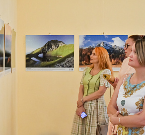 В Год экологии в Сочи открылась фотовыставка «Дикая природа Красной Поляны»