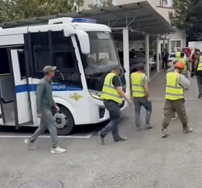 В Сочи обнаружили стройку с нелегальными мигрантами
