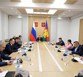 Глава города Андрей Прошунин доложил губернатору Краснодарского края Вениамину Кондратьеву о подготовке курорта к паводковому сезону