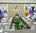 Глава Сочи Андрей Прошунин провел рабочее совещание по вопросу строительства социальных объектов