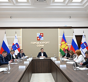 Глава Сочи Андрей Прошунин: «На организацию питания в общеобразовательных организациях в 2025 году направили свыше 968 миллионов рублей из бюджетов трех уровней»