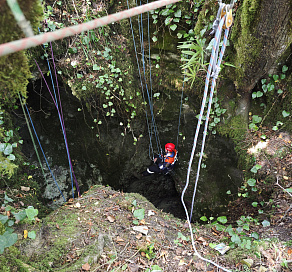 В Сочи проводится расчистка пещеры Бережного