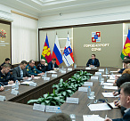 Мэр Сочи Алексей Копайгородский провел заседание комиссии по предупреждению и ликвидации чрезвычайных ситуаций и обеспечению пожарной безопасности