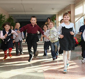 В российских школах хотят отменить общие перемены