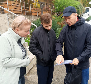 В Сочи прошел мониторинг объектов потребительской сферы вдоль федеральной трассы