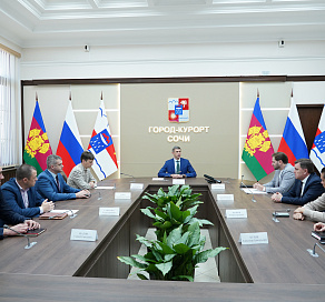 В Сочи введены ограничения передвижения на причалах морского порта