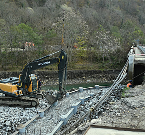 Глава Сочи Андрей Прошунин: «До конца года планируем завершить ремонт моста через реку Мацеста»
