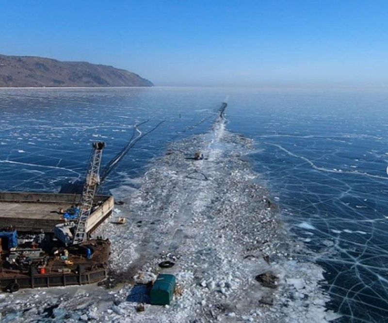 Завод Аквасиб на Байкале. Байкал завод вода. Китайский завод Култук. Завод Байкальской воды в Култуке.