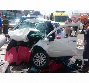 Таксист в Сочи уснул за рулем и погиб
