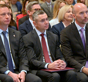 Глава города Сочи Андрей Прошунин принял участие в торжественной церемонии, посвященной пятой годовщине создания ФТ «Сириус»