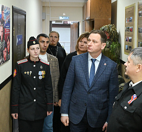 Глава Сочи Андрей Прошунин посетил казачий военно-патриотический клуб «Святогорец»