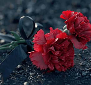 В Сочи участника СВО похоронили в могиле с водой