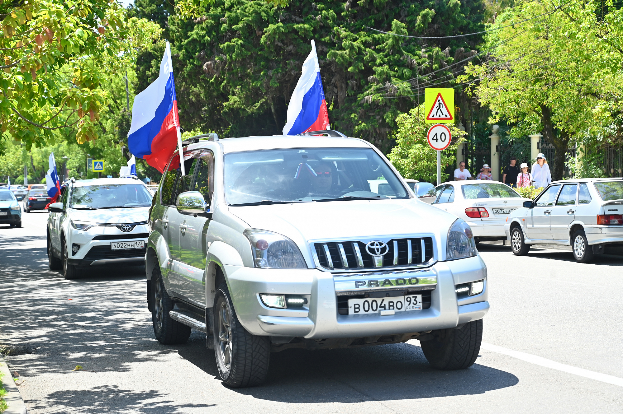 В День России в Сочи состоялся патриотический автомотопробег | 12.06.2024 |  Сочи - БезФормата