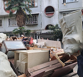 В Сочи продолжается расчистка подвальных помещений многоквартирных домов