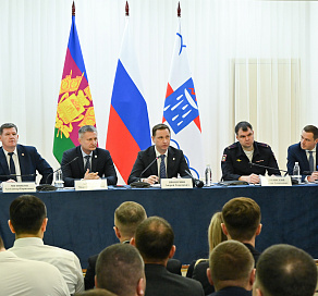 Глава Сочи Андрей Прошунин обсудил с жителями Солохаульского сельского округа вопросы улучшения инфраструктуры и качества сотовой связи 