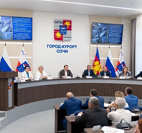Мэр Сочи Алексей Копайгородский обсудил на планерном совещании темпы восстановления новых территорий РФ