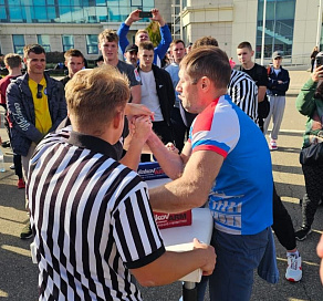 Шесть сочинцев вошли в число призеров Кубка Краснодарского края по армрестлингу