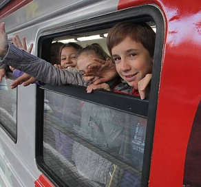 Сочинские школьники смогут путешествовать на поезде за полцены