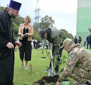 В Сочи открыли сквер «Живая память» посвященный павшим участникам СВО