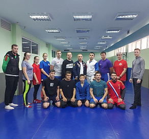 В Сочи преподаватели физической культуры сдали нормативы ГТО в рамках всероссийского проекта «Самбо в школу»