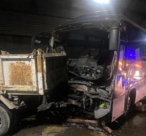 В Сочи в ДТП с экскурсионным автобусом пострадали 19 человек