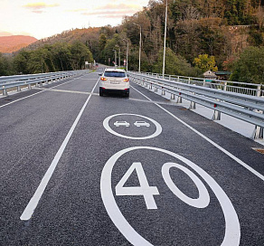 В Сочи запущено движение по мосту через реку Чемитоквадже