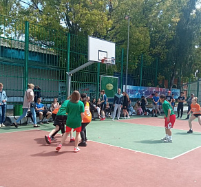 В Сочи в рамках студенческой Универсиады прошли соревнования по баскетболу 