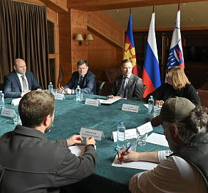 Глава Сочи Андрей Прошунин провел заседание оргкомитета по празднованию Года олимпийского триумфа России в 2027 году