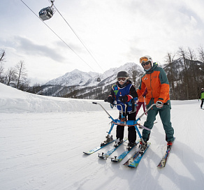 Люди с ограниченными возможностями прошли реабилитацию на лыжах в Сочи